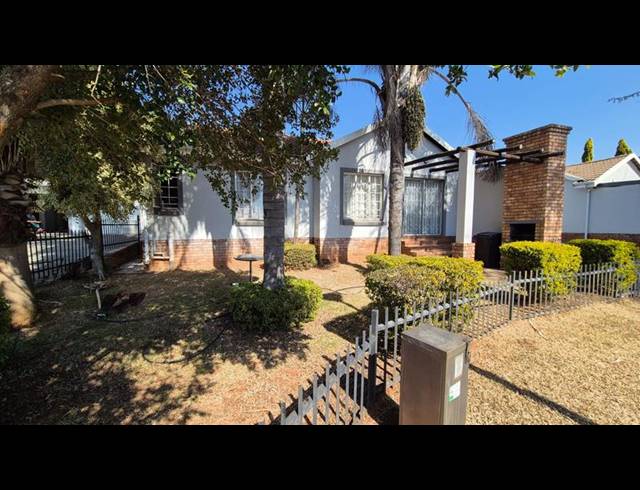 3 BEDROOM TOWNHOUSE FOR SALE IN AMANDASIG